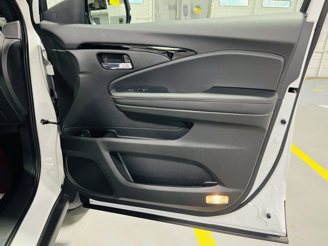 New 2026 Honda Ridgeline Black Edition image 36