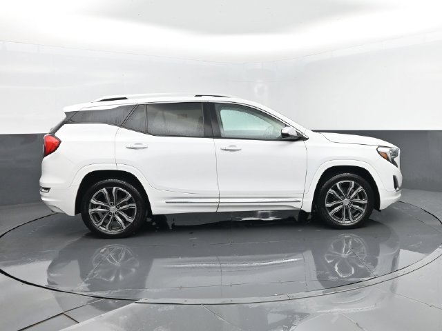 Used 2019 GMC Terrain Denali AWD/4WD image 4
