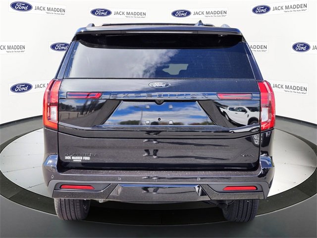 New 2025 Ford Expedition Max Platinum w/ Stealth Performance Package image 4