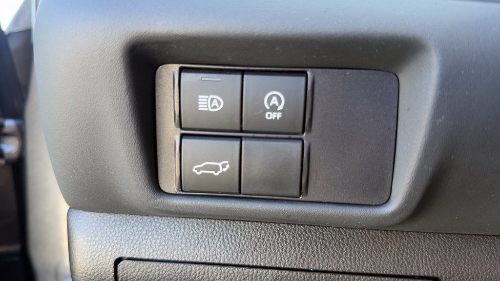 Used 2023 Toyota Highlander XLE AWD/4WD image 24