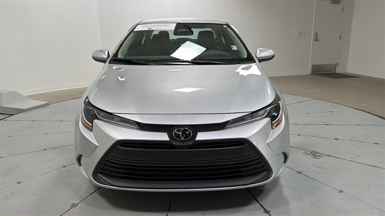 Certified 2025 Toyota Corolla LE video 2