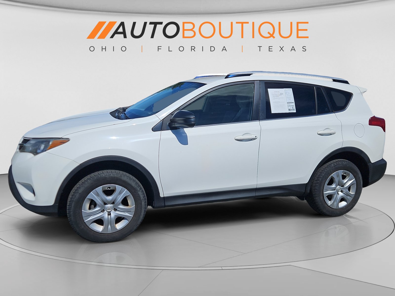 Used 2014 Toyota RAV4 LE FWD image 2
