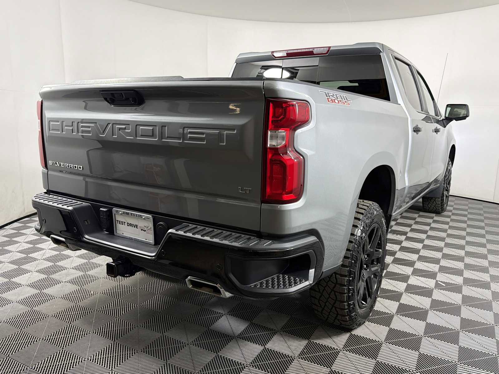 Used 2024 Chevrolet Silverado 1500 LT Trail Boss w/ LT Trail Boss Premium Package image 6