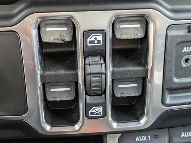 Used 2021 Jeep Wrangler Unlimited Sahara AWD/4WD image 23