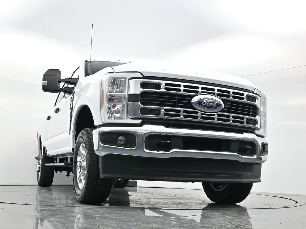 New 2026 Ford F350 XLT image 46