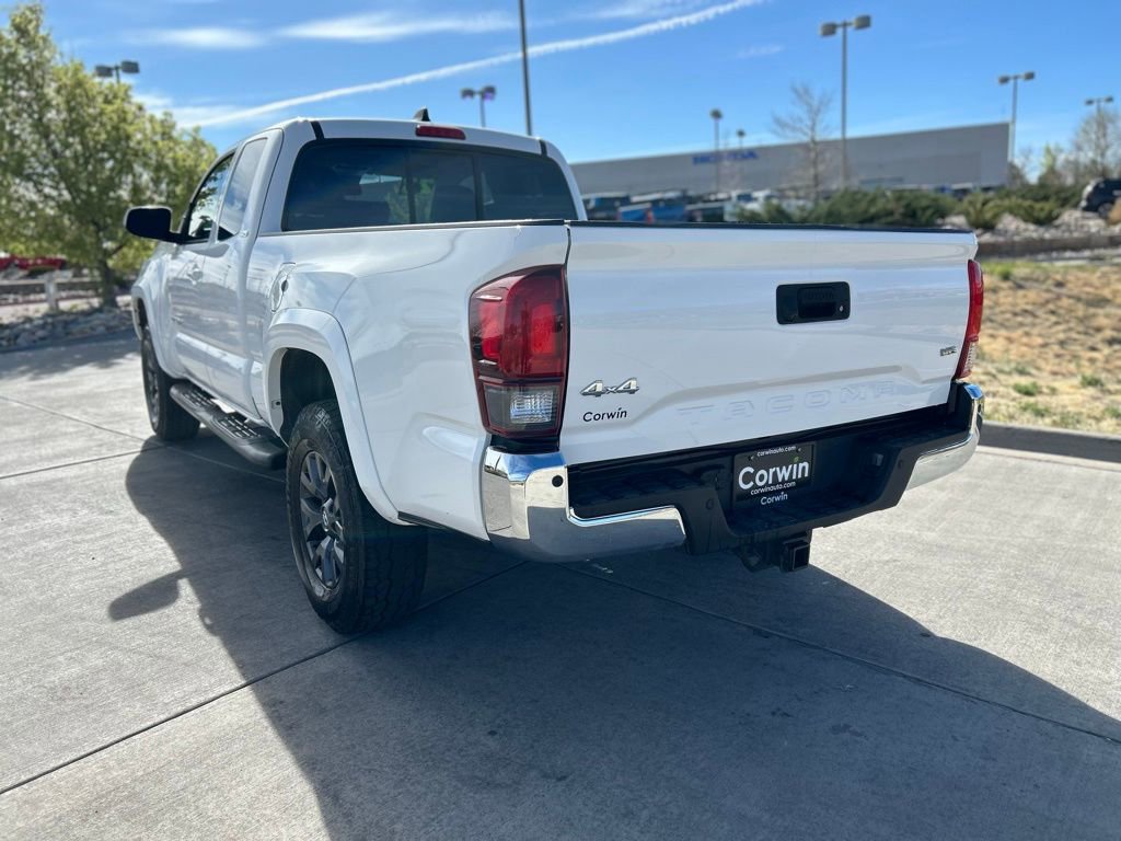 Used 2023 Toyota Tacoma SR5 AWD/4WD image 5