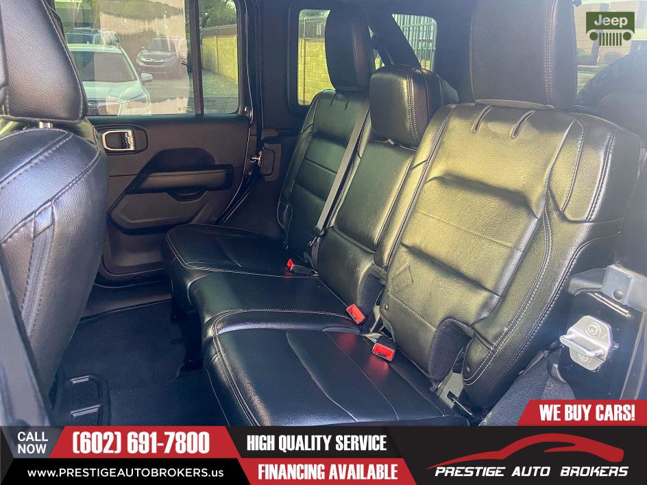 Used 2019 Jeep Wrangler Unlimited Sahara image 18
