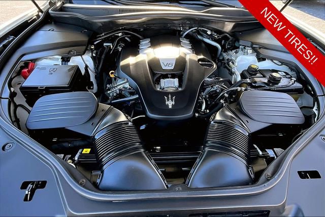 Used 2019 Maserati Levante image 9
