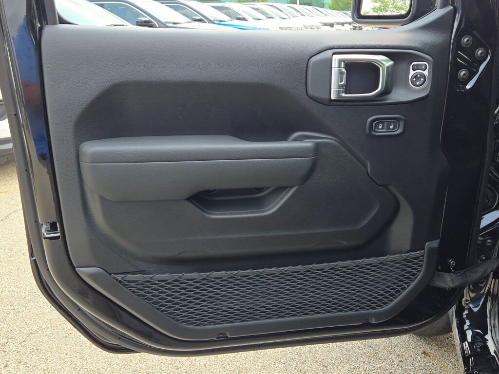 New 2025 Jeep Wrangler Sport S image 22