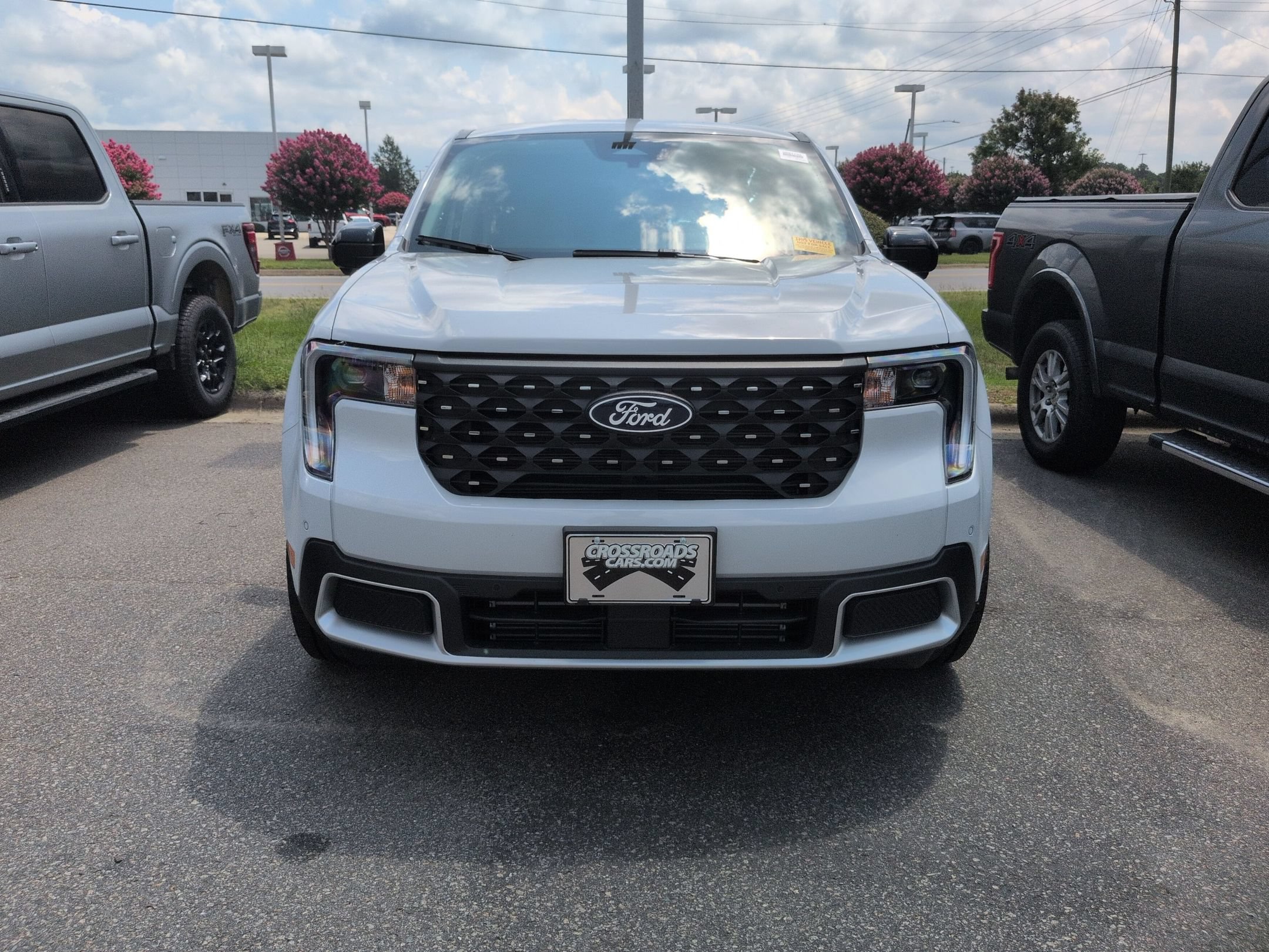 Certified 2025 Ford Maverick Lariat w/ 4K Tow Package AWD/4WD image 3