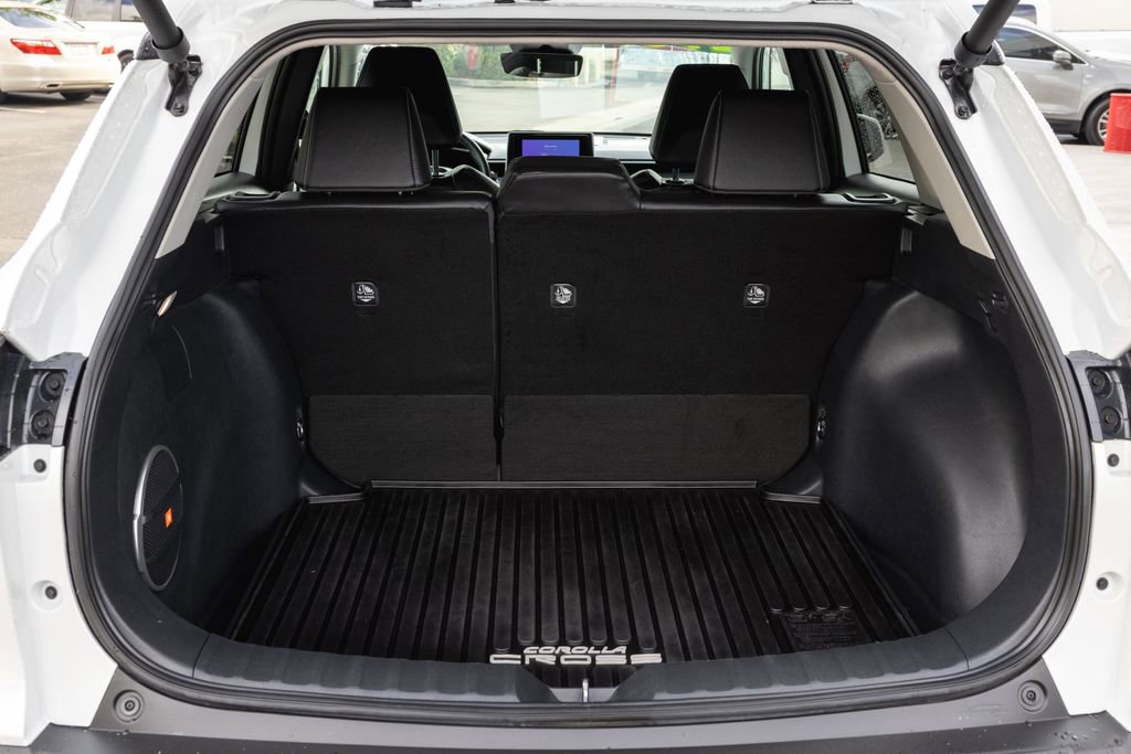 Certified 2024 Toyota Corolla Cross XLE w/ Convenience Package image 8