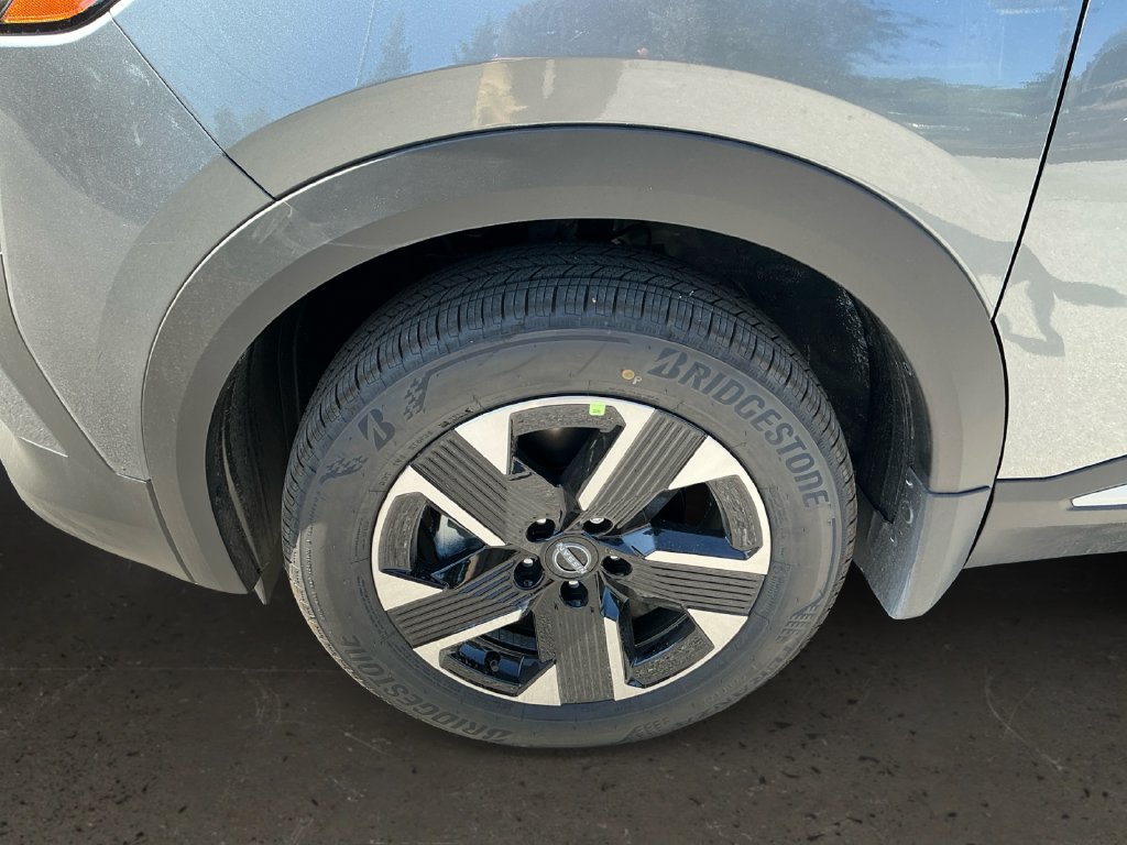 New 2027 Nissan Kicks SV AWD/4WD image 10