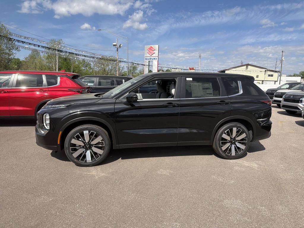 New 2026 Mitsubishi Outlander SE AWD/4WD image 7