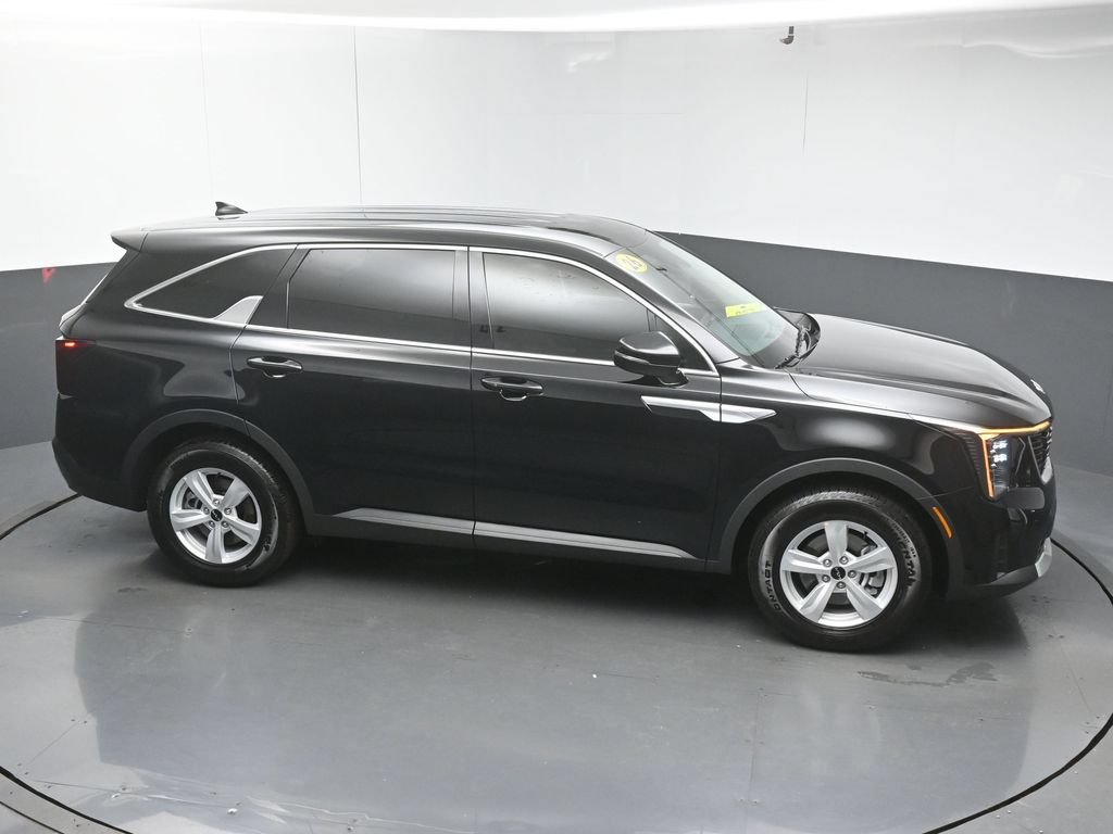 Used 2026 Kia Sorento LX FWD image 47