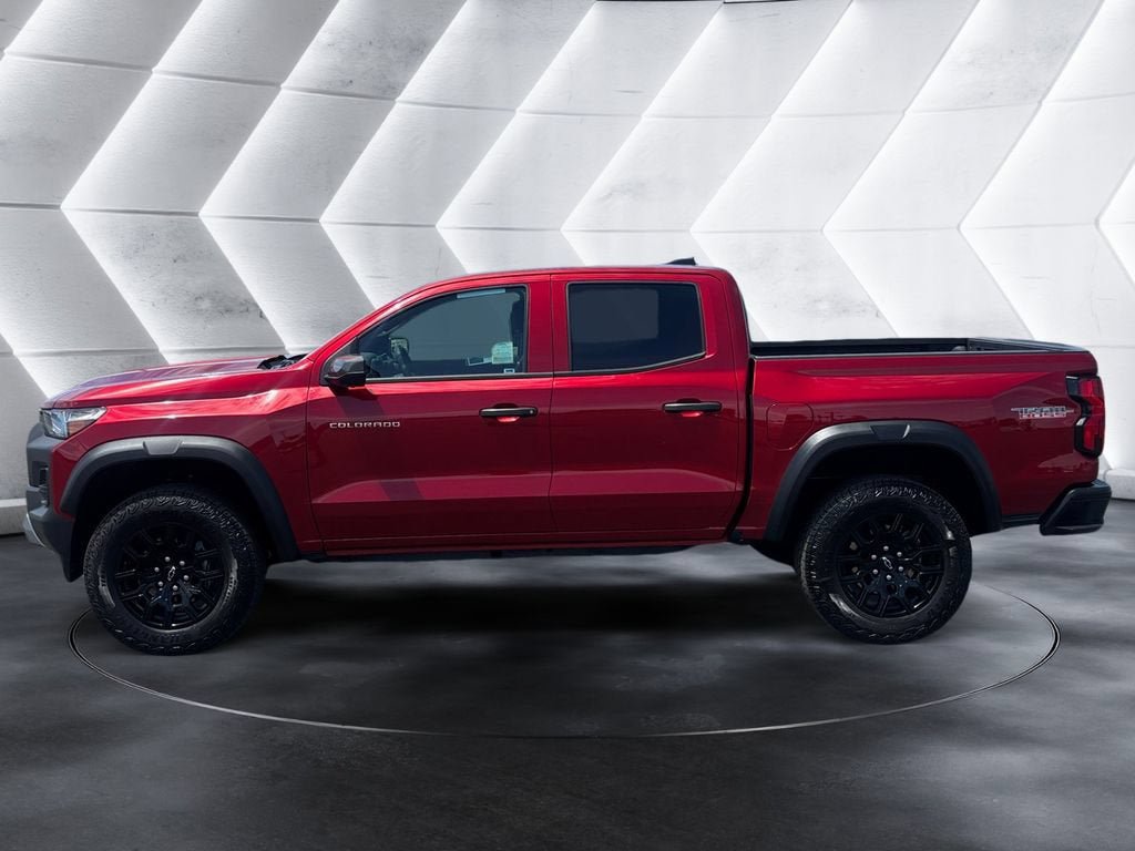 Certified 2025 Chevrolet Colorado Trail Boss AWD/4WD image 2