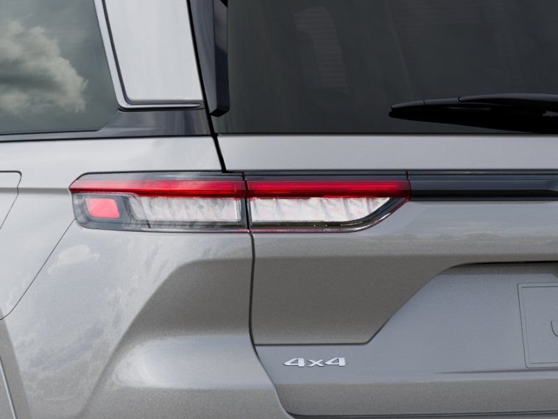 New 2026 Jeep Grand Cherokee Limited Reserve image 9