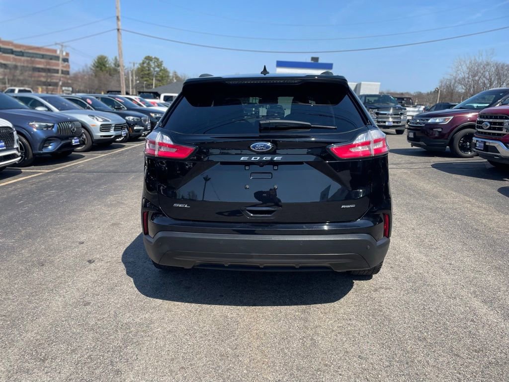 Used 2023 Ford Edge SEL w/ Sport Appearance Package image 4