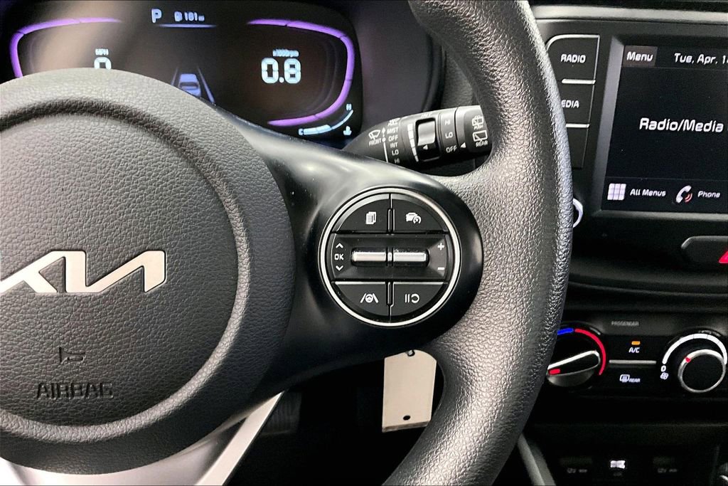 Used 2023 Kia Soul LX w/ LX Technology Package FWD image 21