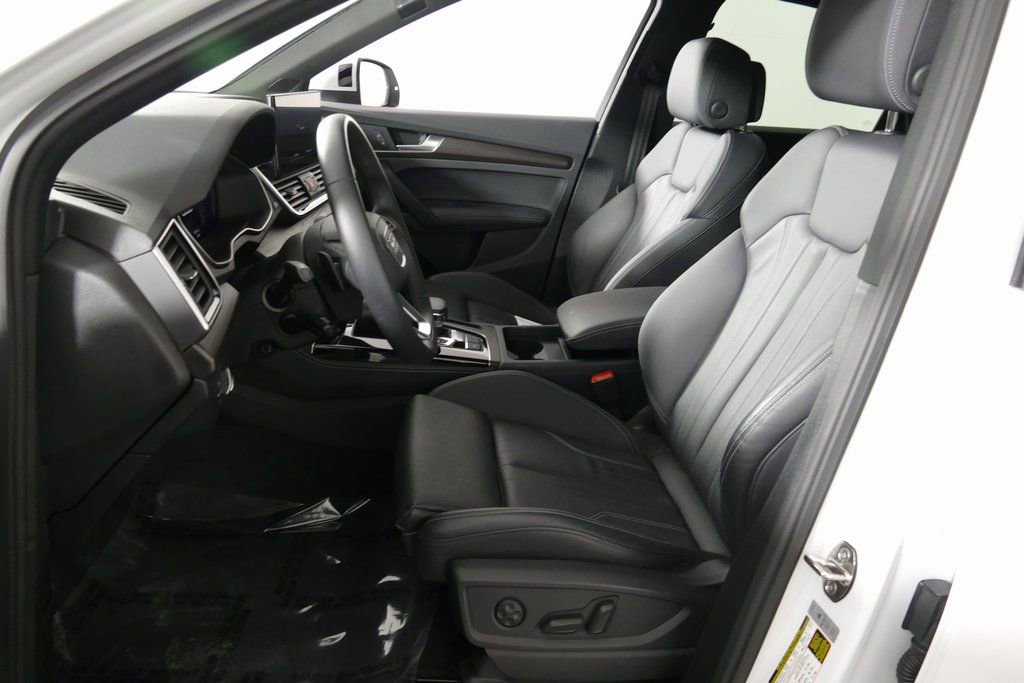 Used 2025 Audi Q5 2.0T Premium Plus image 14