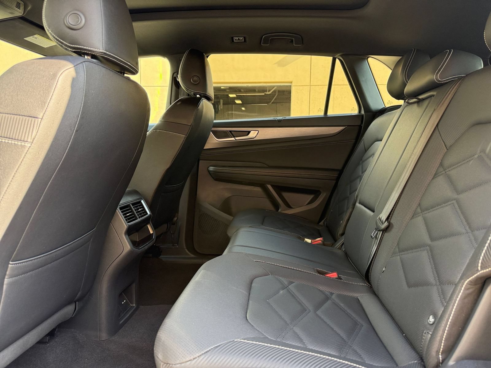Used 2026 Volkswagen Atlas Cross Sport SE AWD/4WD image 28