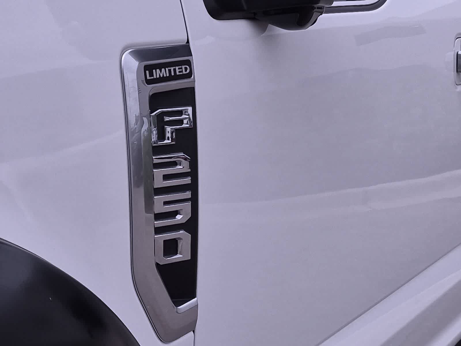 Used 2020 Ford F250 Limited w/ Snow Plow Prep Package AWD/4WD image 13