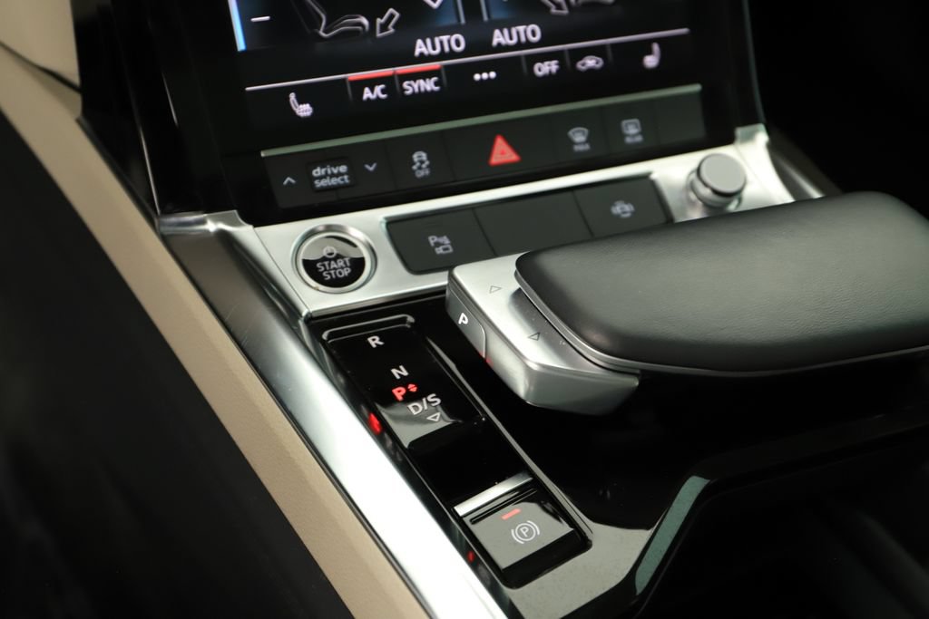 Certified 2024 Audi Q8 e-tron Premium AWD/4WD image 29