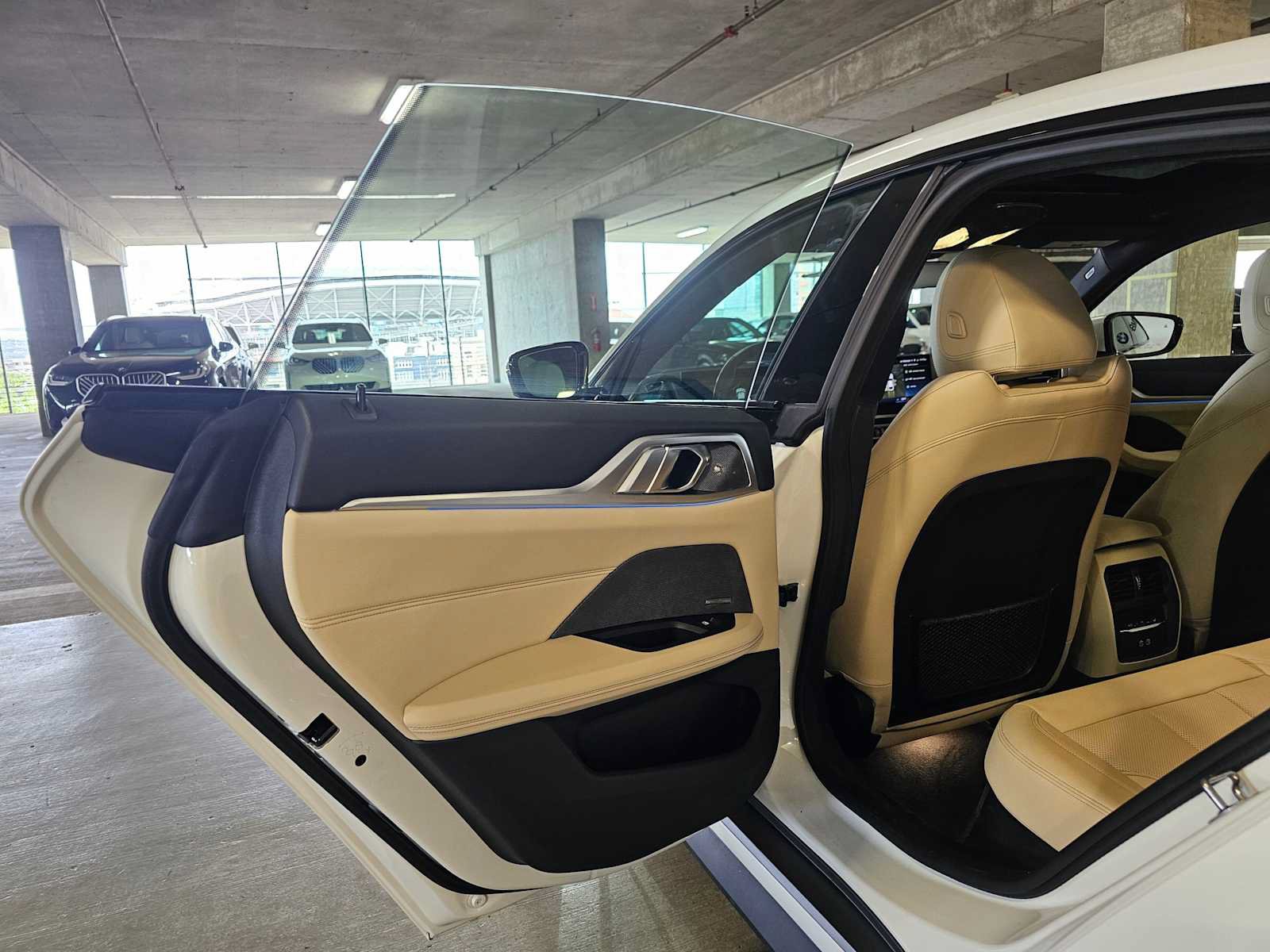 Certified 2023 BMW i4 eDrive35 RWD image 29