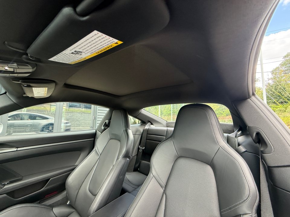 Certified 2024 Porsche 911 Carrera RWD image 19