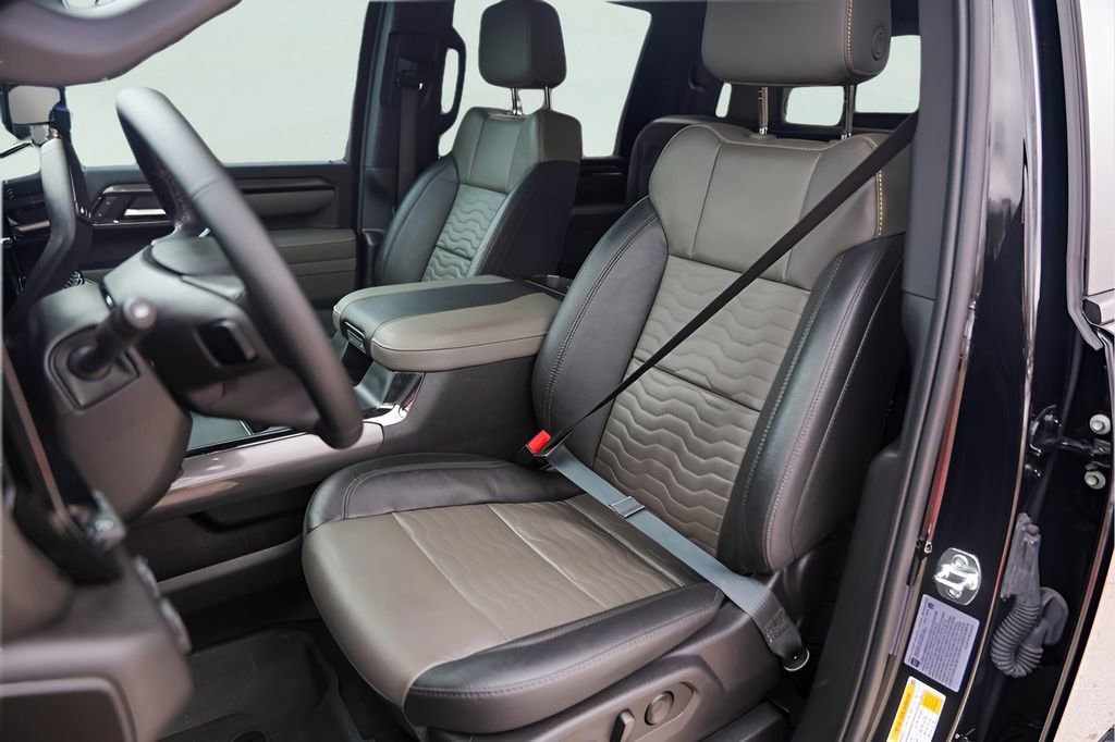 Certified 2025 Chevrolet Silverado 2500 ZR2 w/ Technology Package image 10