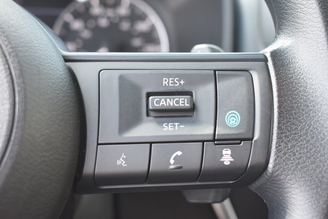Used 2024 Nissan Rogue SV FWD image 21