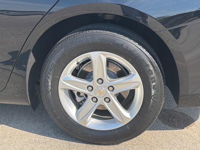 Used 2023 Chevrolet Malibu LS image 19
