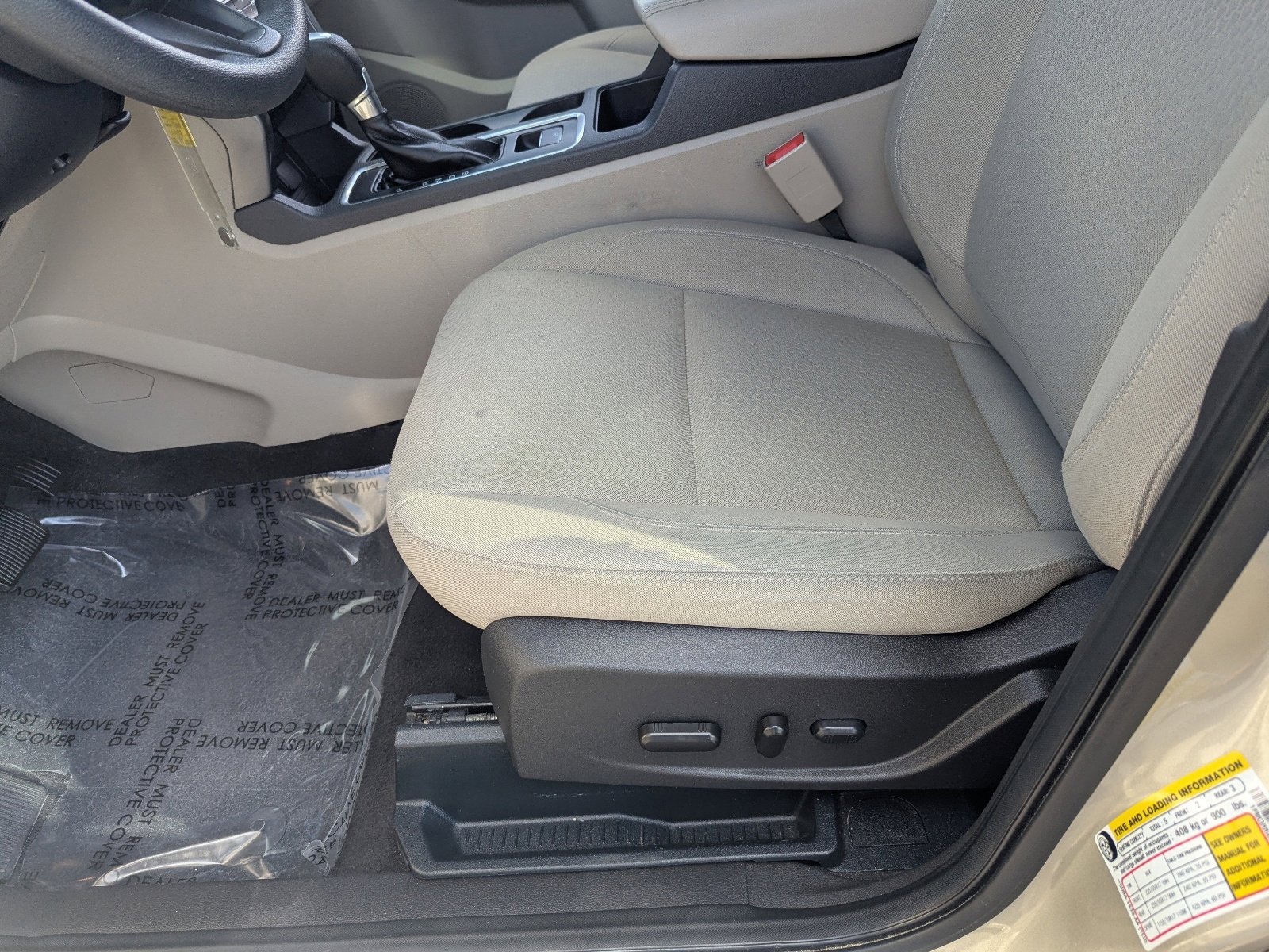 Used 2017 Ford Escape SE w/ Equipment Group 201A image 18