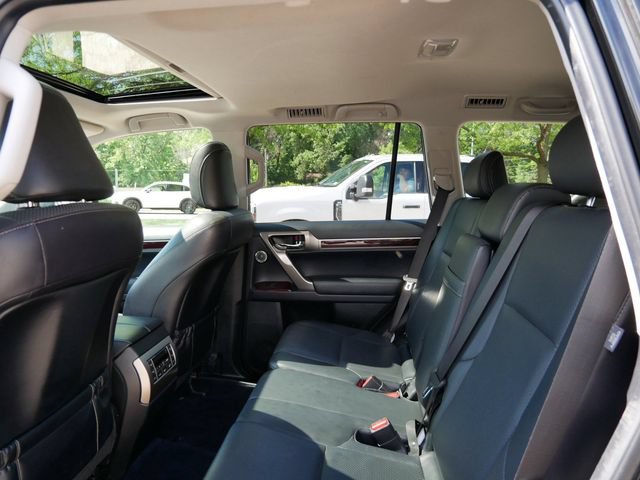 Used 2018 Lexus GX 460 Luxury w/ Preferred Accessory Package AWD/4WD image 9