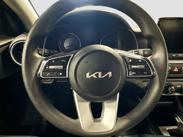Used 2023 Kia Forte LXS w/ LXS Technology Package FWD image 11