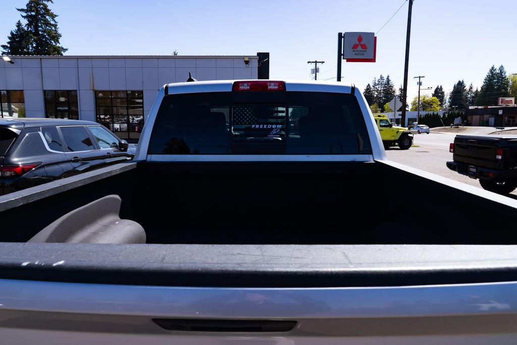 Used 2018 RAM 1500 Laramie w/ Convenience Group AWD/4WD image 8