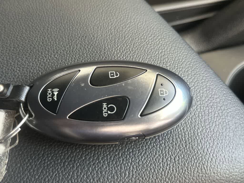 Used 2025 Hyundai Elantra Sport FWD image 28