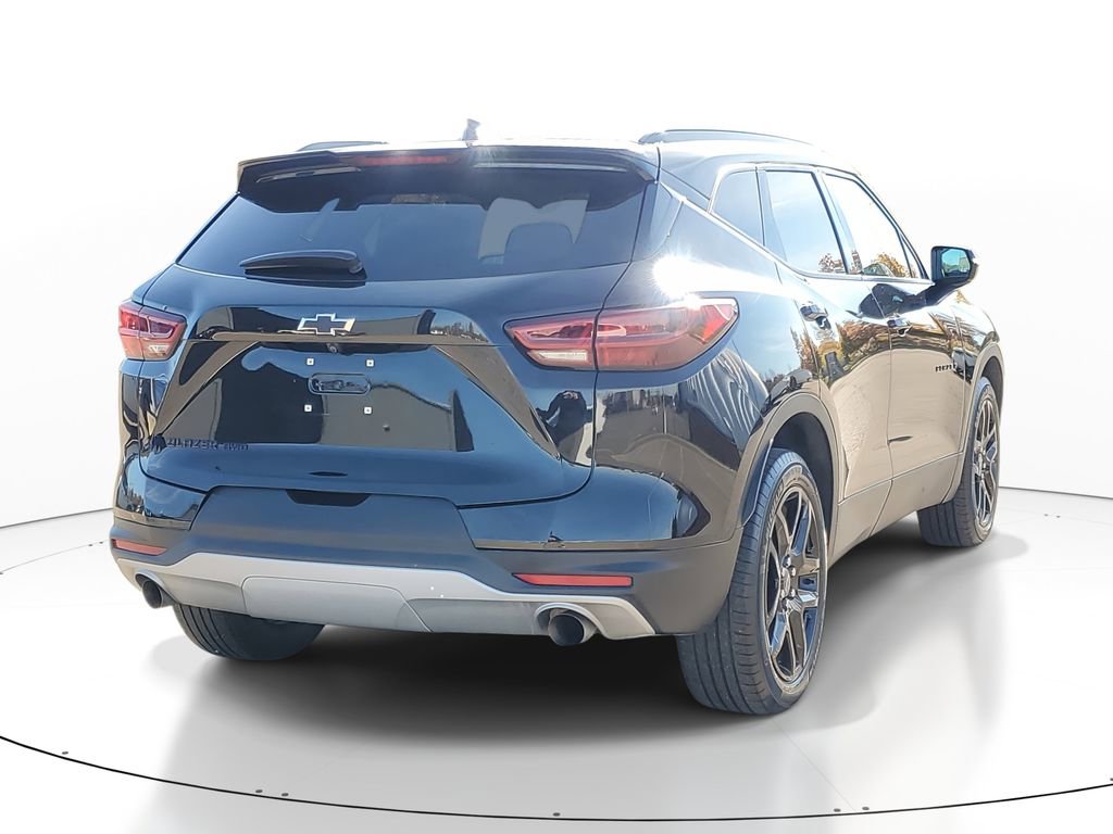 Used 2023 Chevrolet Blazer LT w/ LPO, Black Grille Bar Package image 4