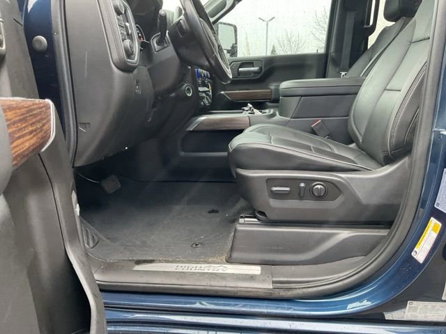 Used 2022 Chevrolet Silverado 3500 High Country w/ Z71 Off-Road Package image 11