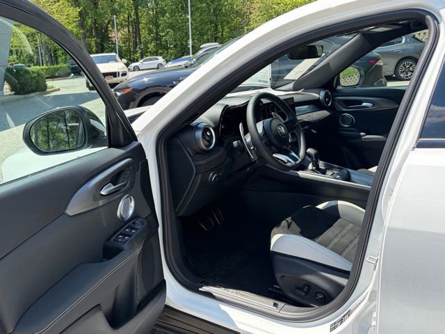 New 2026 Alfa Romeo Tonale w/ Active Assist Package AWD/4WD image 19