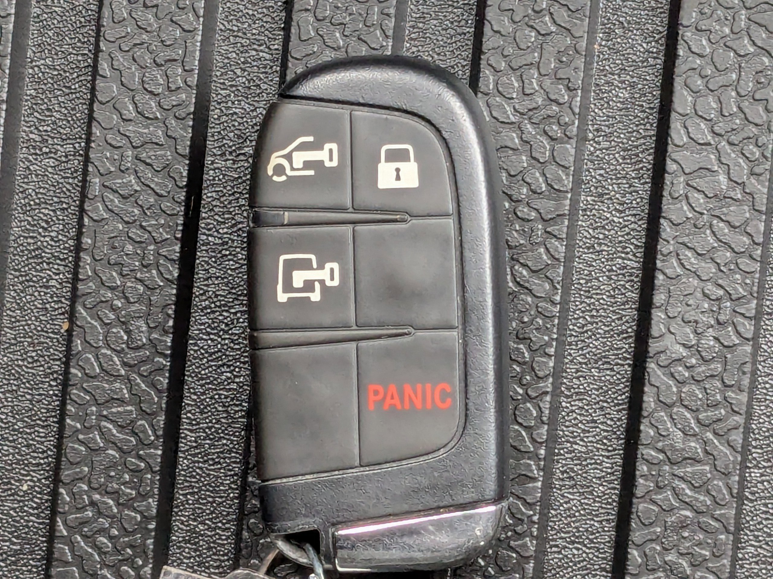 Used 2025 RAM ProMaster 2500 w/ Convenience Group image 31