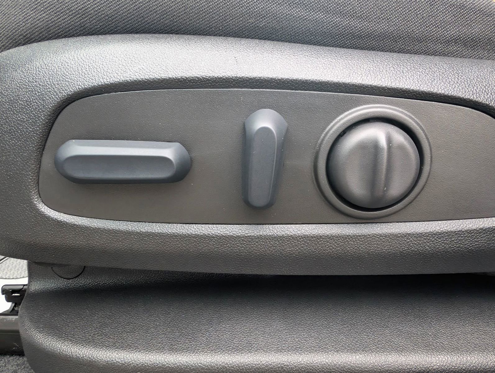 Used 2024 Chevrolet Equinox LT image 13