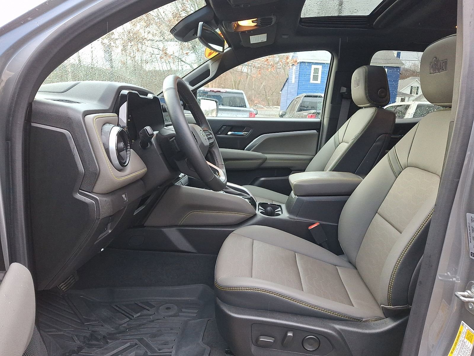 Used 2024 Chevrolet Colorado ZR2 w/ ZR2 Bison Edition image 13