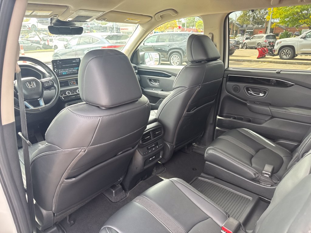 Used 2023 Honda Pilot EX-L image 37