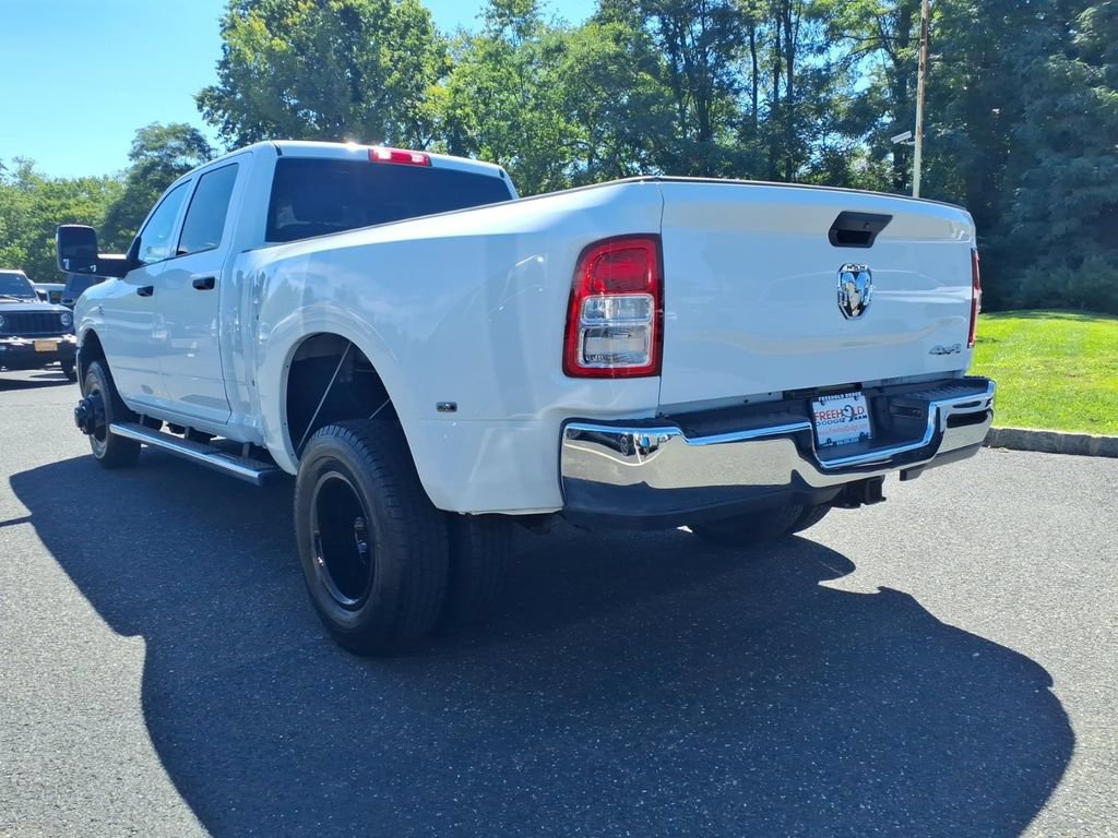 Used 2024 RAM 3500 Tradesman w/ Chrome Appearance Group AWD/4WD image 19