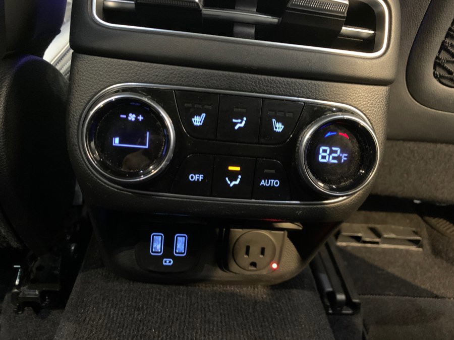 Used 2023 Genesis GV70 3.5T Sport w/ Sport Prestige Package image 58