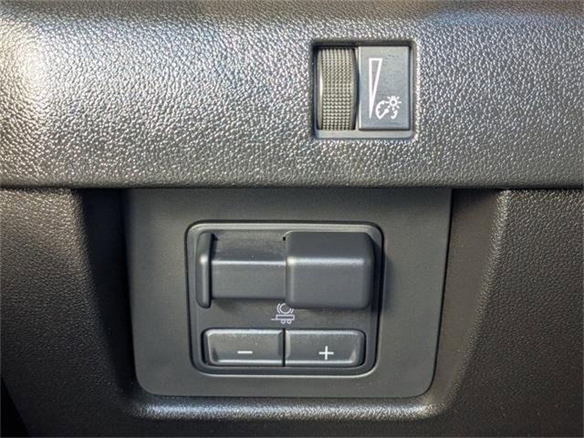 Used 2023 GMC Canyon AT4 w/ AT4 Premium Package image 28