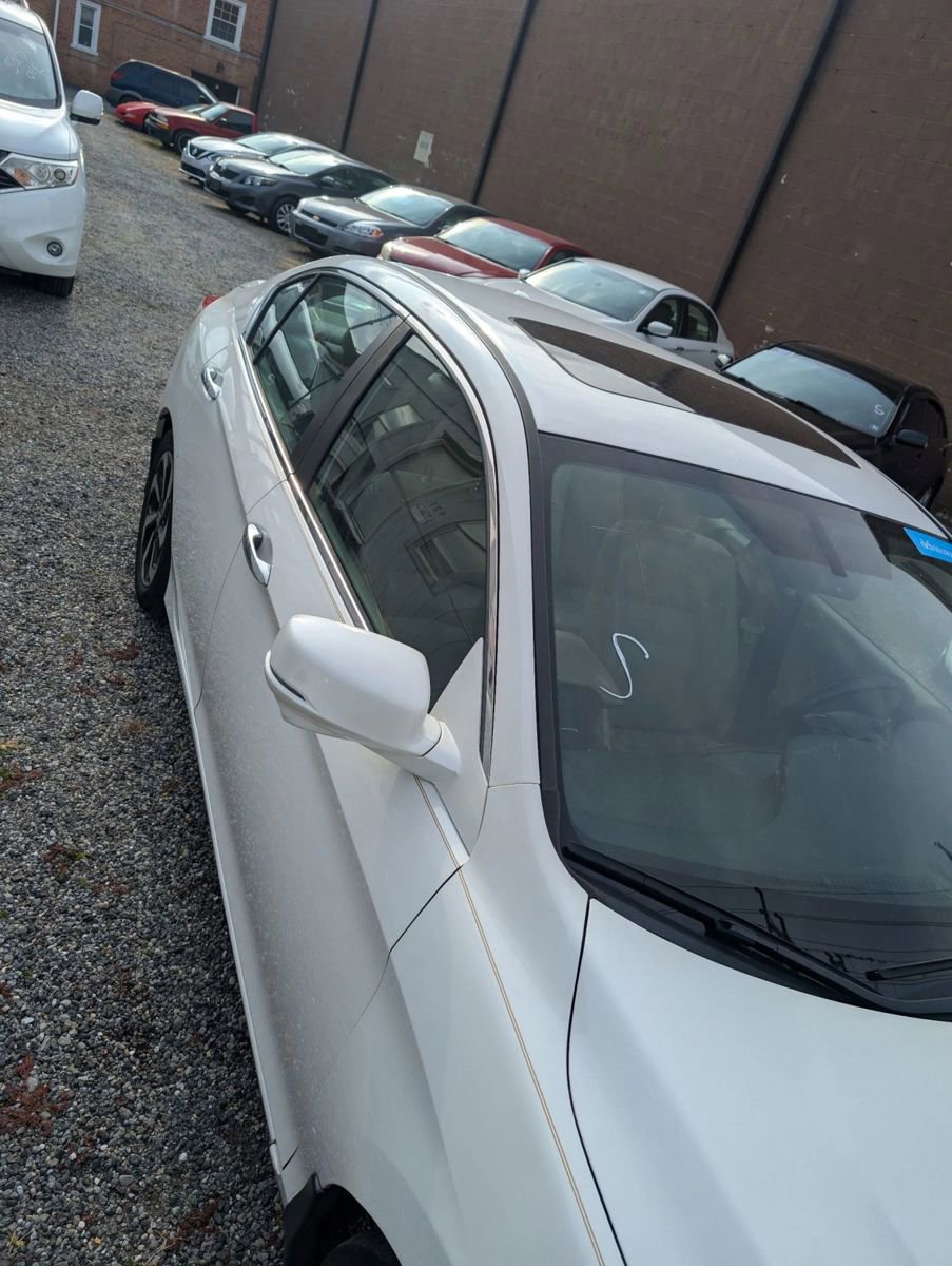 Used 2017 Honda Accord EX-L image 21