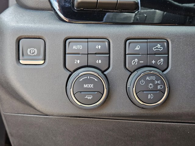 Used 2024 Chevrolet Silverado 1500 High Country AWD/4WD image 11