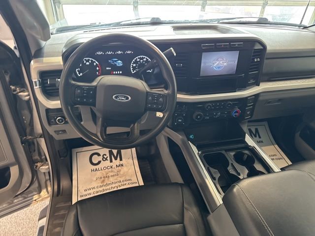Used 2023 Ford F250 XLT AWD/4WD image 6