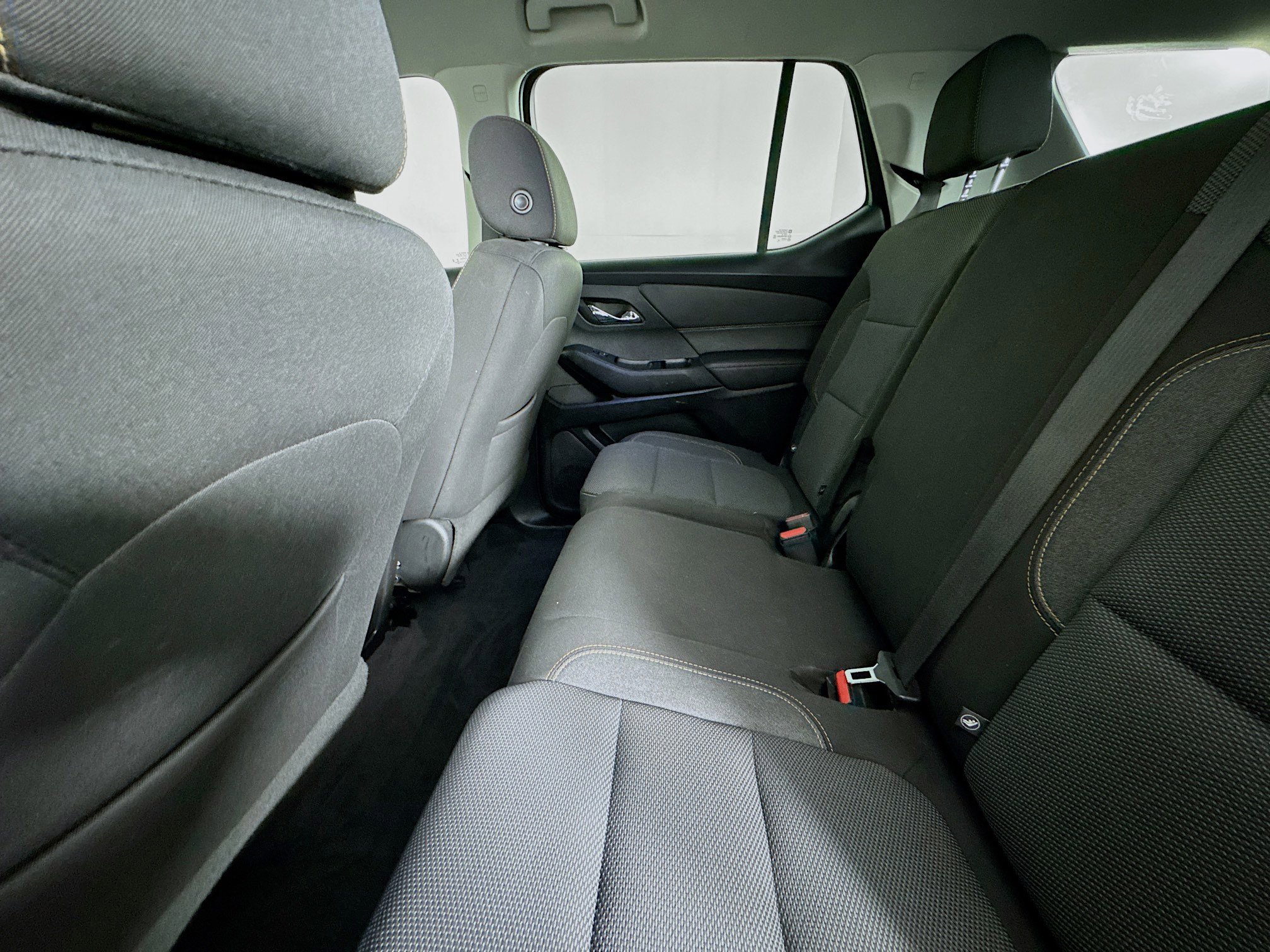 Used 2020 Chevrolet Traverse LS image 24